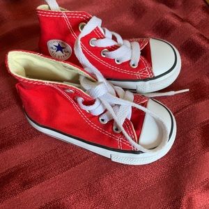 Toddler converse size 5c